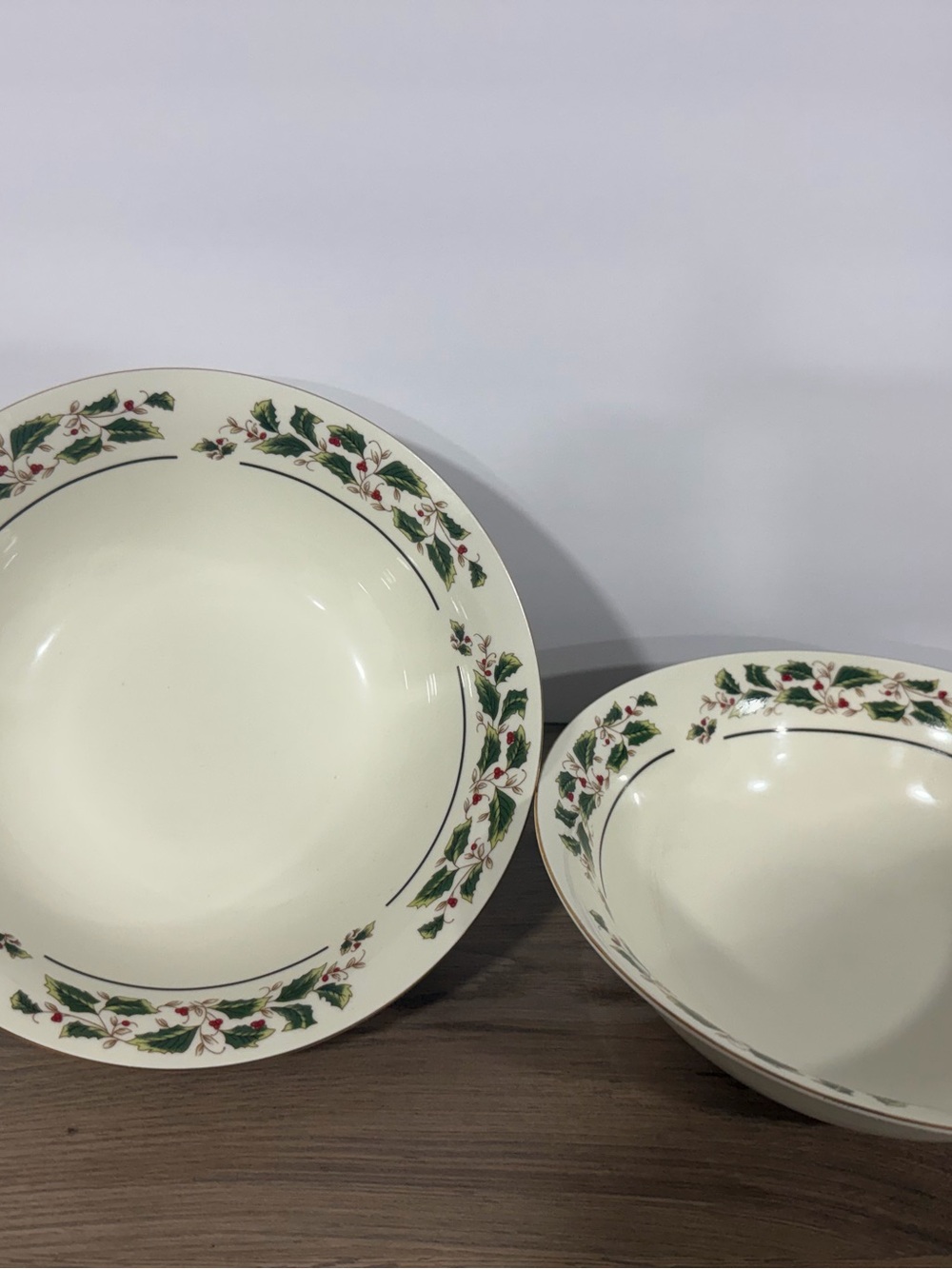 Holiday Traditions Ceramic 9in Holly Christmas Bowls White/Green/Red Set of 2